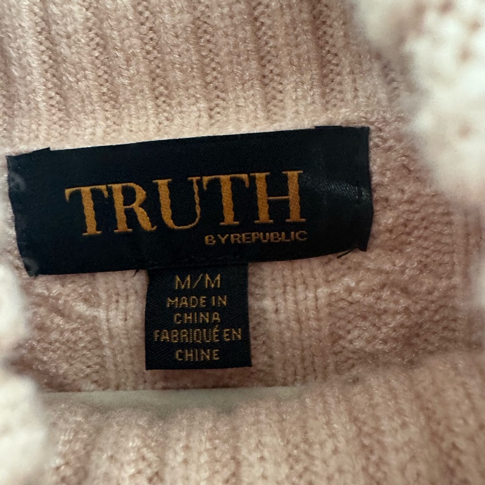 Truth By Republic knit turtle neck sweater - Picture 4 of 5
